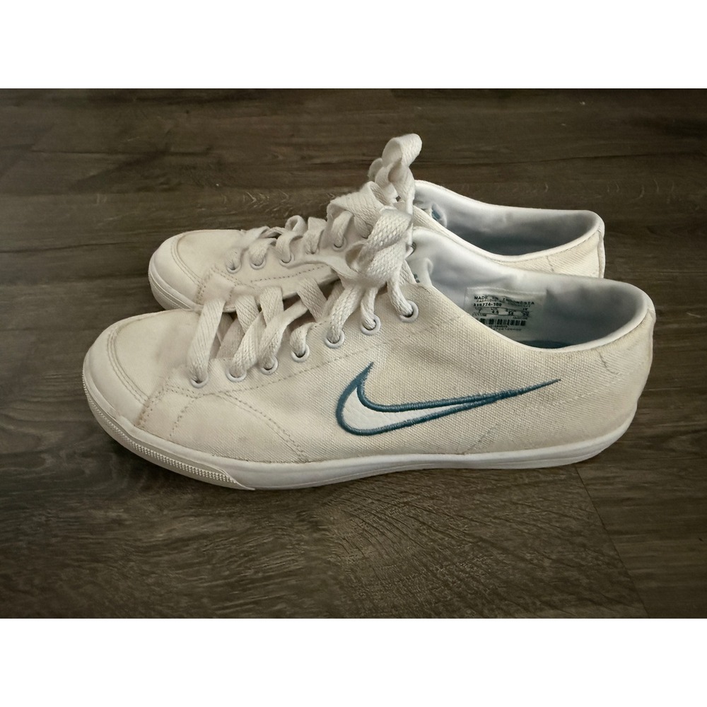 NIKE CAPRI CANVAS WOMENS‎ SHOE WHITE US 7 Retro EUC